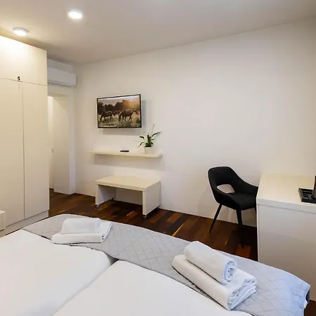 Chmelnice 3* Napajedla