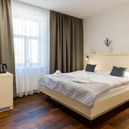 Chmelnice بيت ضيافة 3*