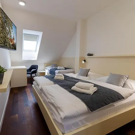 Chmelnice بيت ضيافة